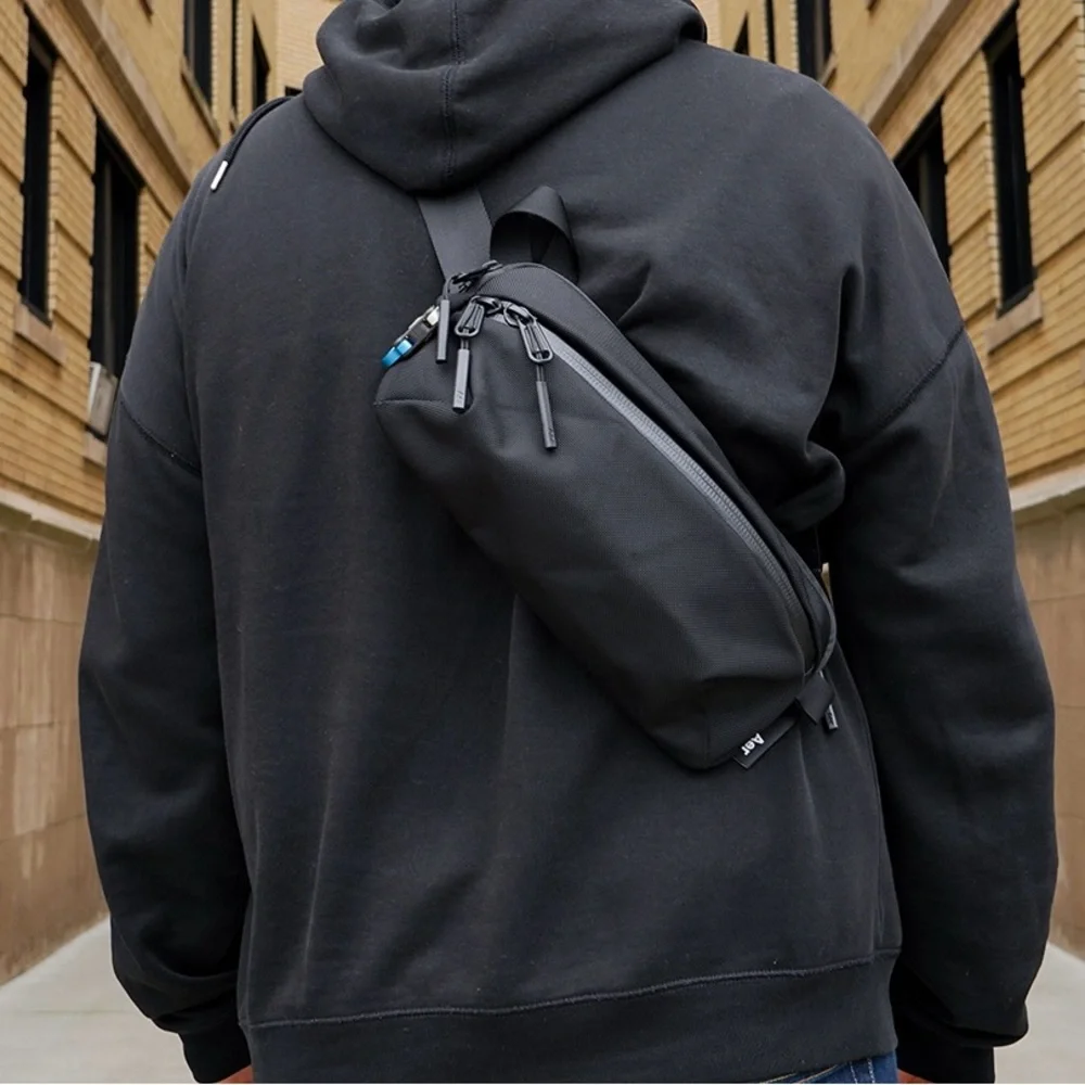Aer Day Sling 2 Black Crossbody Bag
